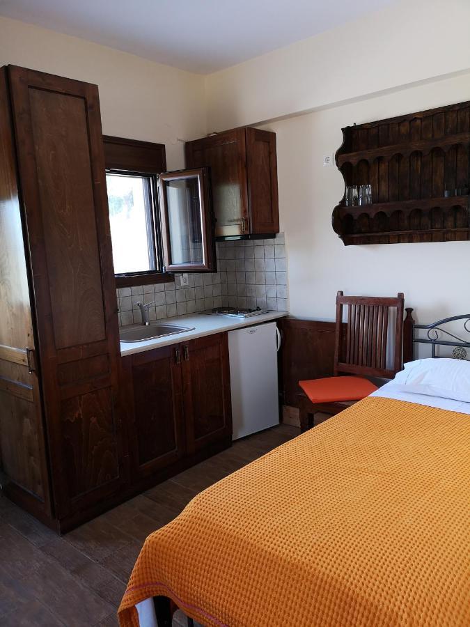 Flygonion Guesthouse Kyriaki Bagian luar foto
