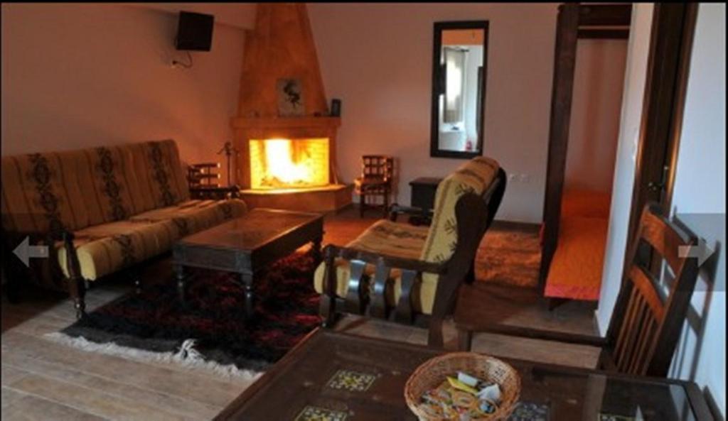 Flygonion Guesthouse Kyriaki Bagian luar foto